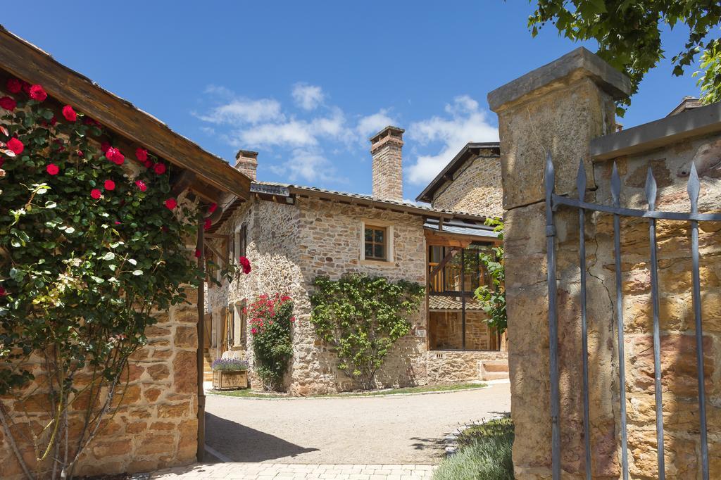 Logis Hôtel et Spa le Savigny Blacé Exterior foto